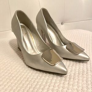 Aiko High Heel Silver Metallic Shoes. Snake print leather. Size: EU:38- US: 7.5